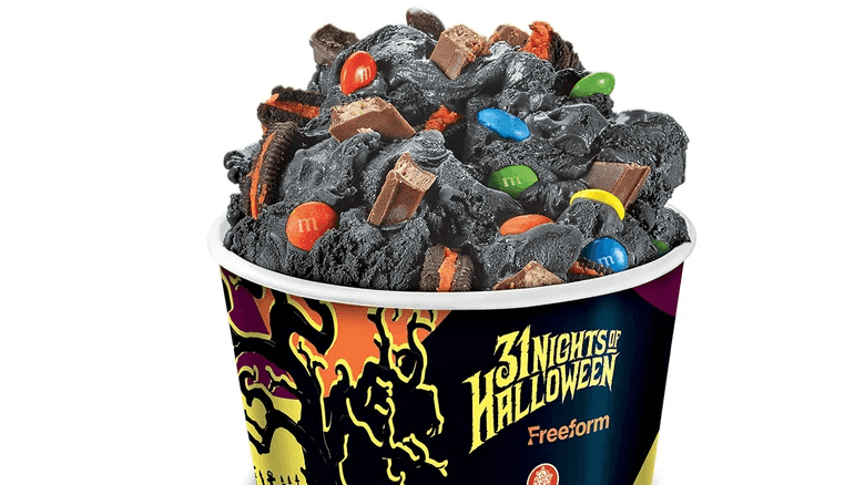 here-are-some-other-really-interesting-fast-food-menu-items-1729591050.webp